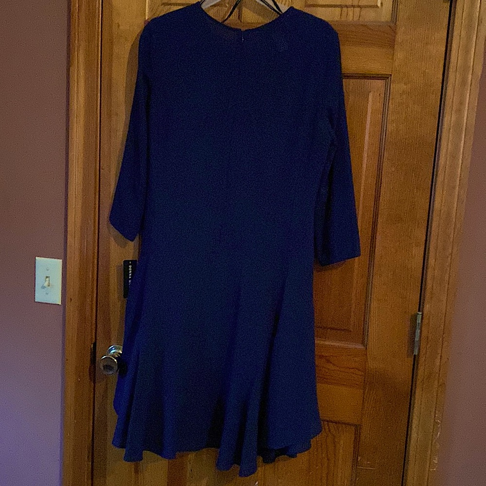 A beautiful navy blue dress size 8